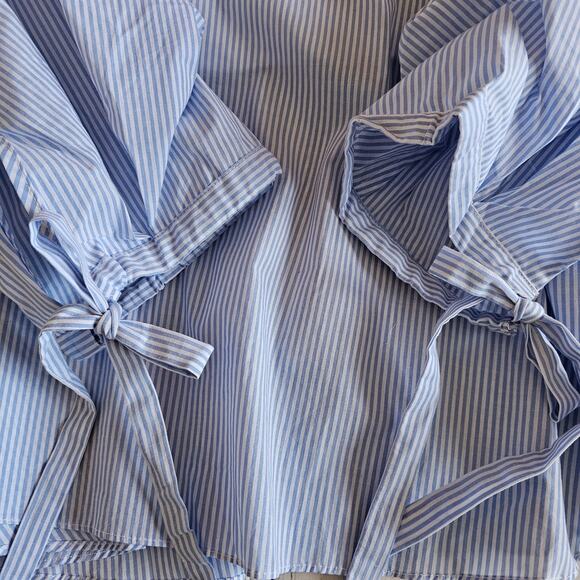 Central Park West Sexy Off the Shoulder Pinstripe Top Size S - Picture 3 of 5